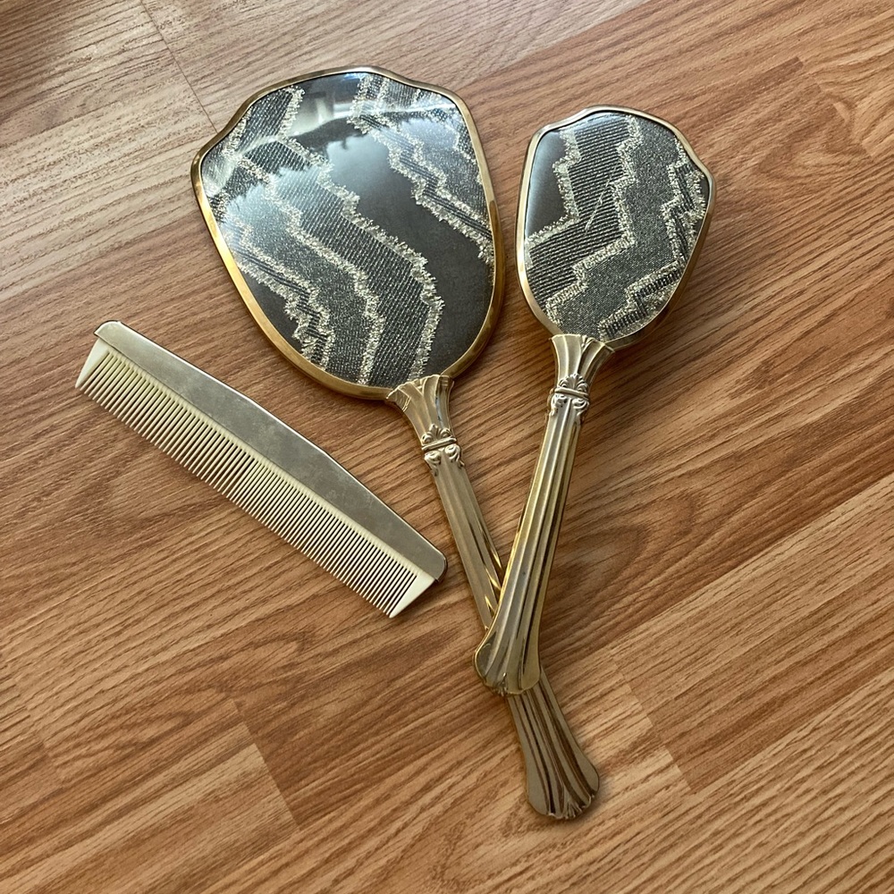 Vintage Vanity Set. Mirror, Brush and Comb